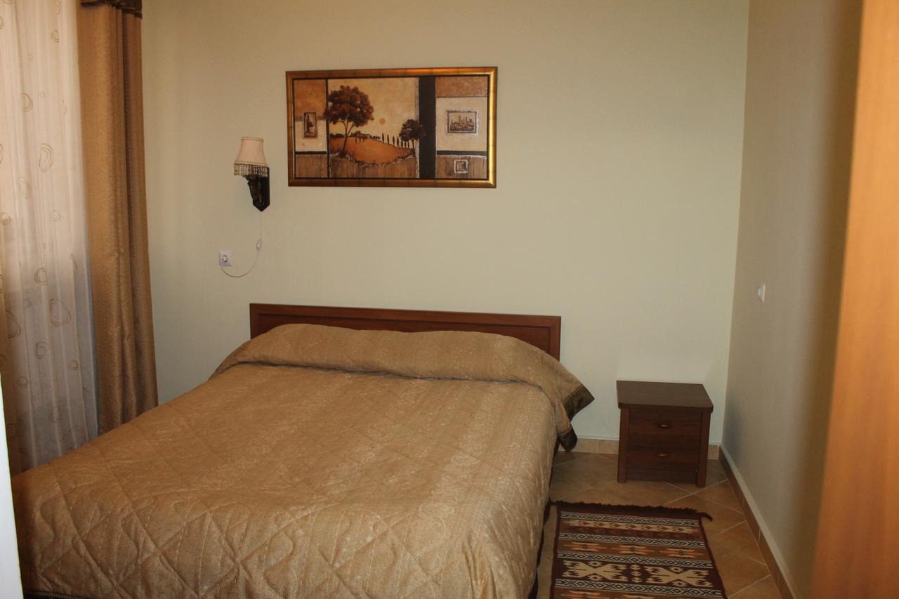 Hotel Vangogh Кызылорда Экстерьер фото