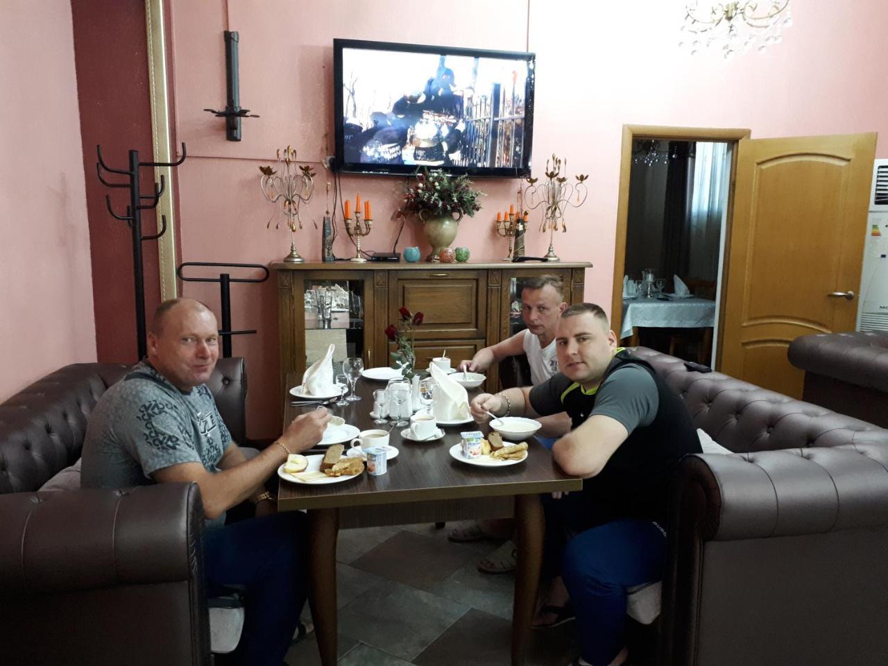 Hotel Vangogh Кызылорда Экстерьер фото